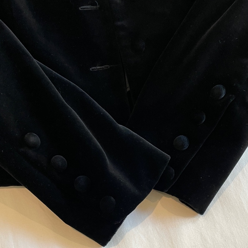 Laura Ashley Black Velvet Women's Blazer, Made in Great Britain - Picture 4 of 15